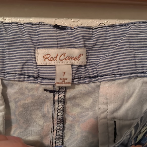 EUC Red Camel floral shorts size 7 juniors - Picture 7 of 8